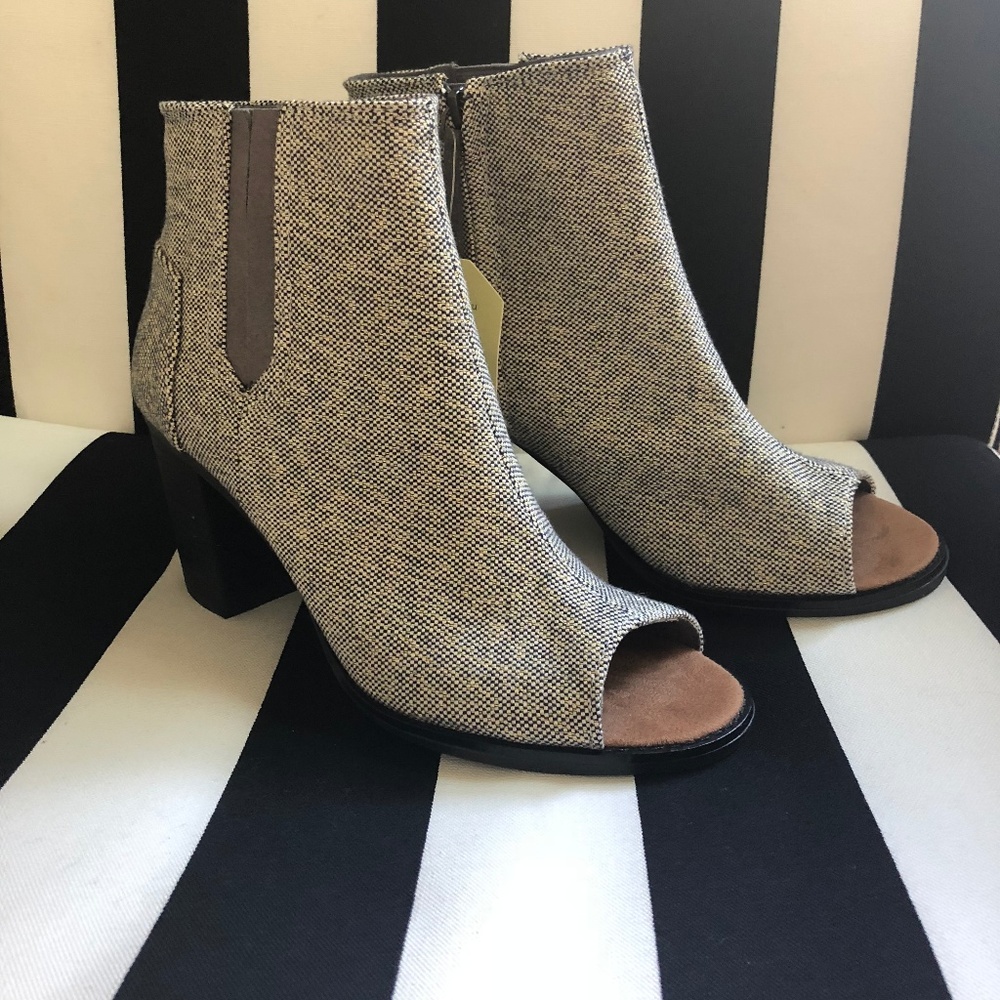 TOMS Majorca Peep-Toe Bootie
